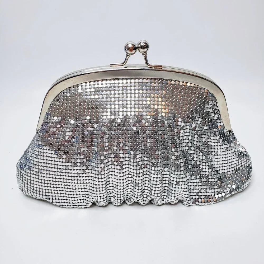 Icing Silver Bling Chain Mesh Clutch Purse Womens Satin Lined Evening Bling
